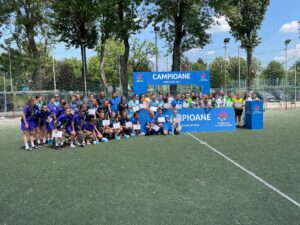 Echipele participante la o finală de fotbal școlar