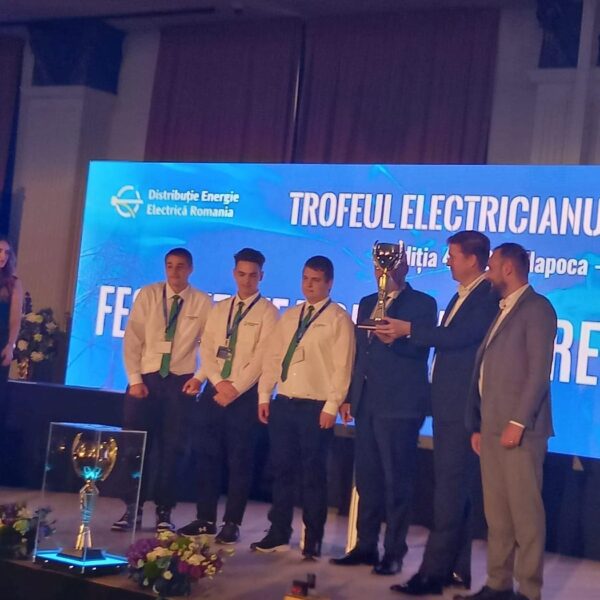 Laborator de electrotehnică — specializarea Electric, fotografia 4